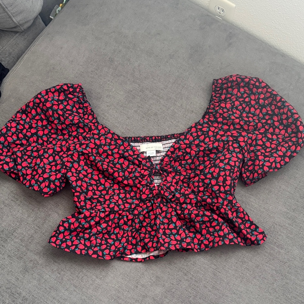 Chic Floral Puff Sleeve Blouse - Black and Red